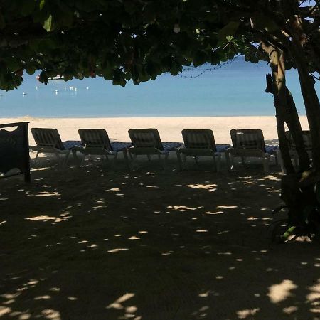 Firefly Beach Cottages Negril Exterior photo