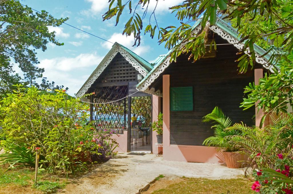 Firefly Beach Cottages Negril Exterior photo