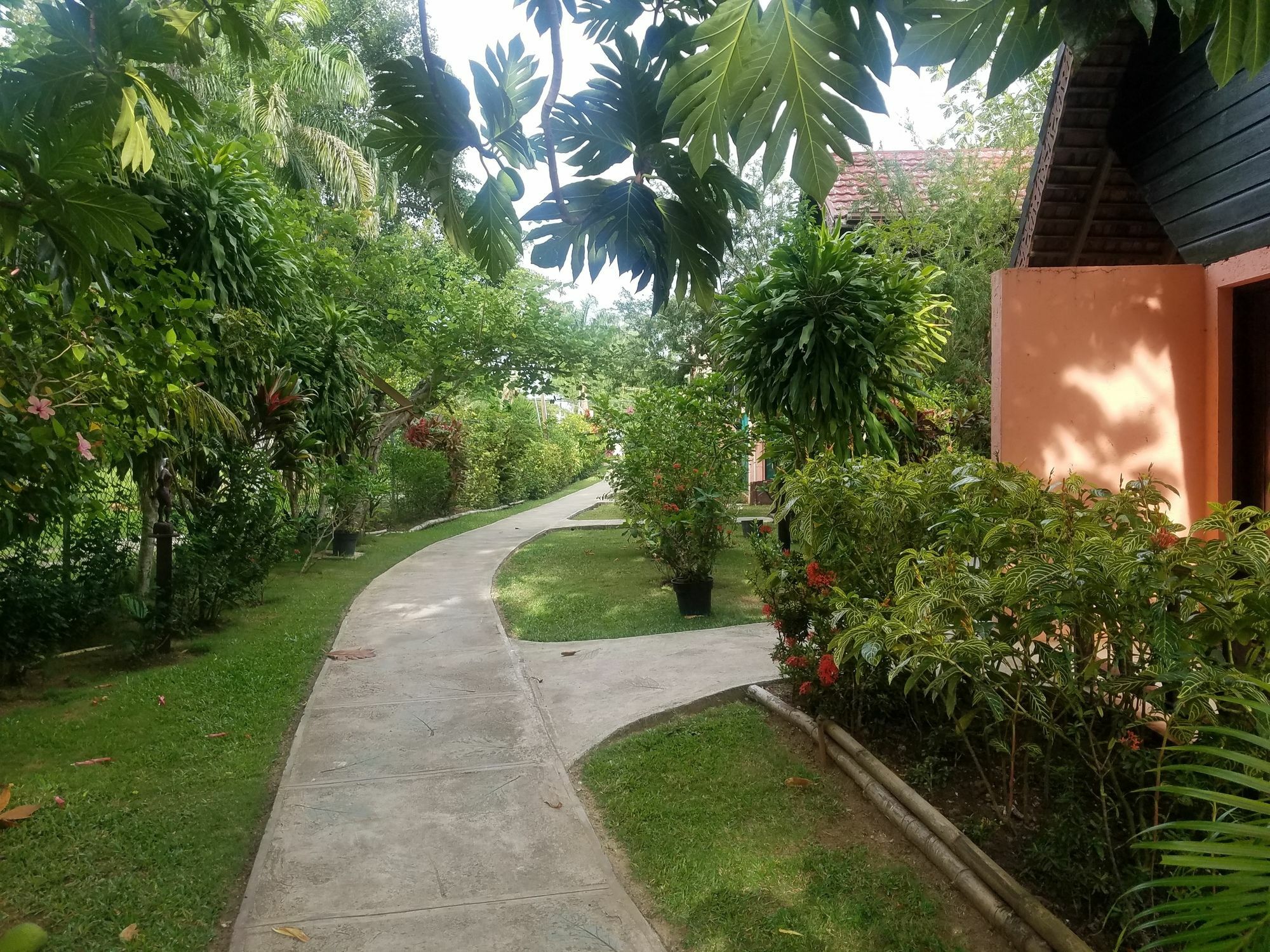 Firefly Beach Cottages Negril Exterior photo